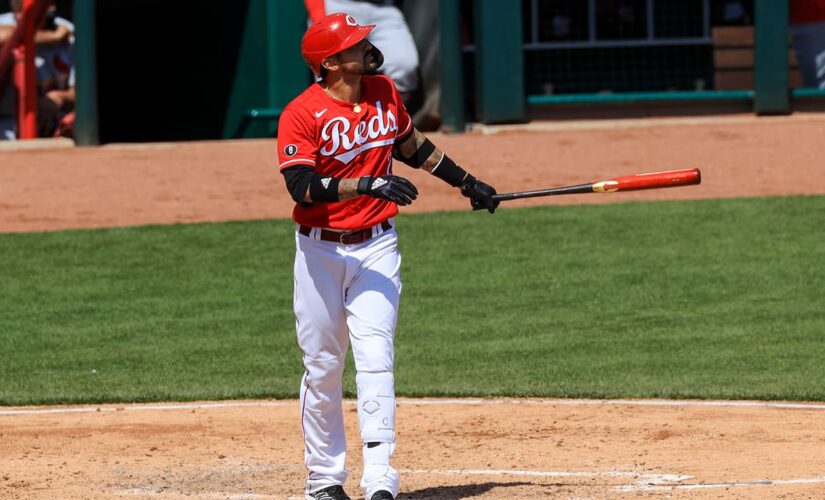 Castellanos strikes back with his bat, leads Reds over Cards