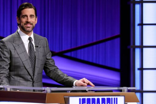 ‘Jeopardy!’ guest host Aaron Rodgers’ hilarious reaction to failed Green Bay Packers clue