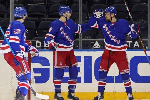 Rangers blast Penguins 8-4 with goals from 8 players