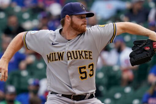 Brewers’ Woodruff has no-hitter though 6 innings vs Cubs