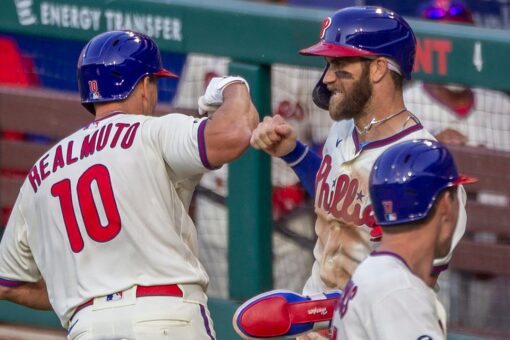 Bohm, Realmuto hit 3-run homers, Phillies beat Mets 8-2