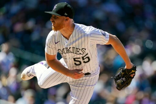 Gray takes no-hitter into 7th, Rockies beat D-Backs, 7-3