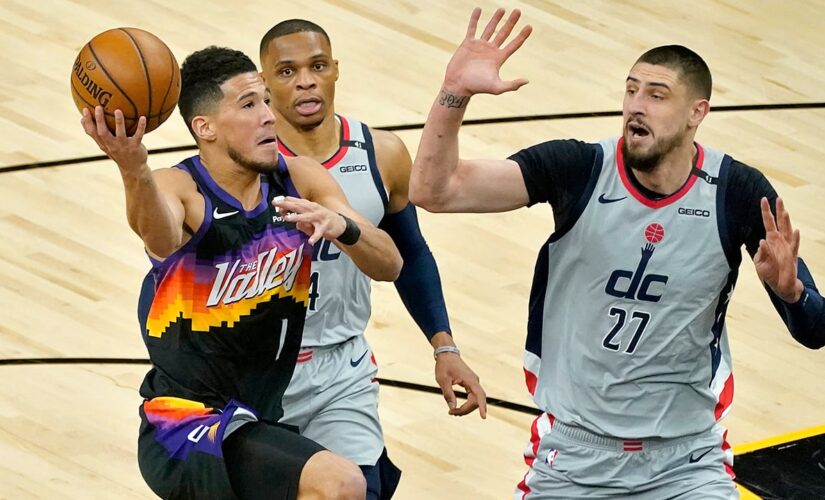 Devin Booker scores 27 points, Suns rout Wizards 134-106