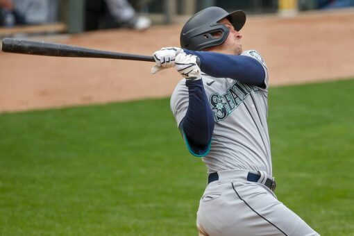Seager HR in 9th, Mariners rally late from 6 down, top Twins