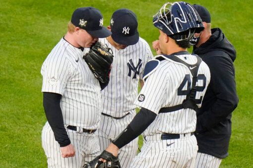 Rays dominate Yankees 8-2 in matchup of AL East strugglers