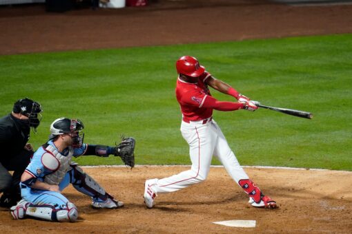 Justin Upton’s grand slam powers Angels past Twins, 10-3