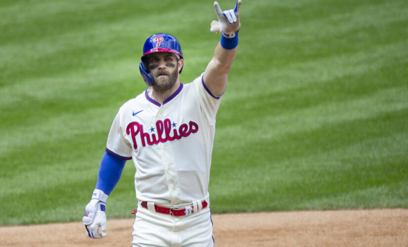 Bryce Harper of Phillies hit in face by 97 mph fastball