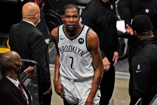 Kevin Durant leaves Nets’ game in Miami with thigh injury