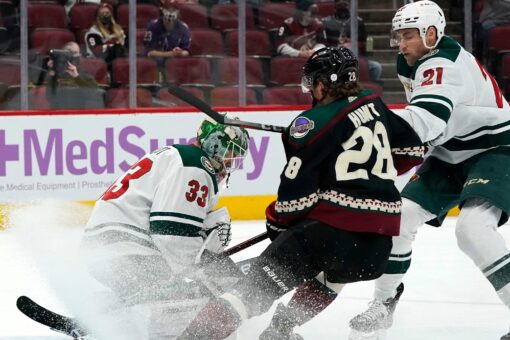 Talbot stops 22 shots, Wild beat Coyotes 5-2