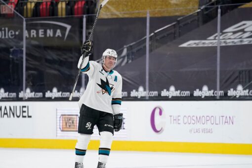 Golden Knights top Sharks 3-2 in shootout on historic night