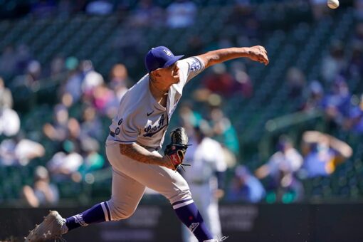 Urías dominates as Dodgers pull out 1-0 win over Mariners