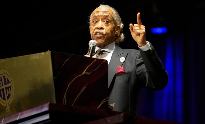 Al Sharpton defends his private jet tweet during eulogy for Daunte Wright
