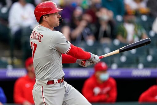 Hoskins has 2 HRs, 5 RBIs as Nola, Phillies top Rockies 7-5