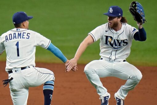 Rays benefit from costly Biggio error, beat Blue Jays 5-3