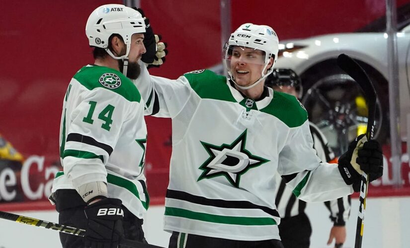 Benn scores in OT, lifts Stars to 2-1 win over Red Wings