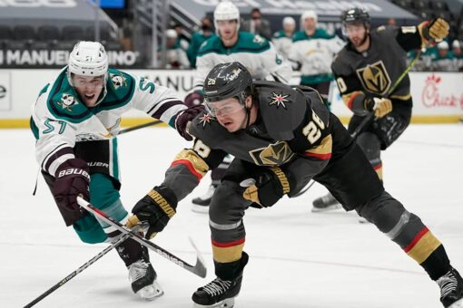Golden Knights rout Ducks 5-1 for team-best 9th straight win