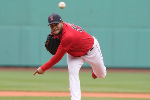 E-Rod, JD Martinez lead Red Sox past Mariners 5-3