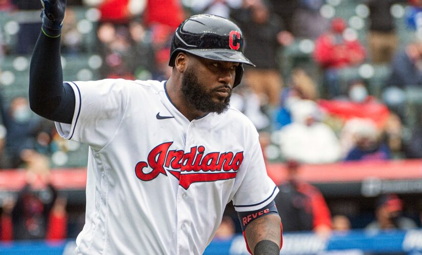 Reyes hits three-run homer, Indians beat Yankees 7-3