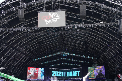 Networks realize draft drama without frills sometimes best