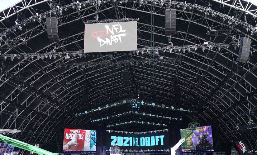 Networks realize draft drama without frills sometimes best