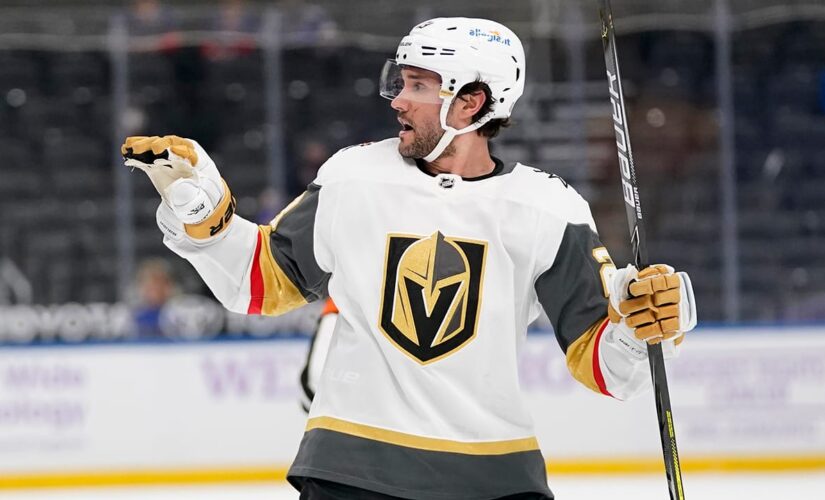 Martinez, Carrier lift Golden Knights to 6-1 win over Blues