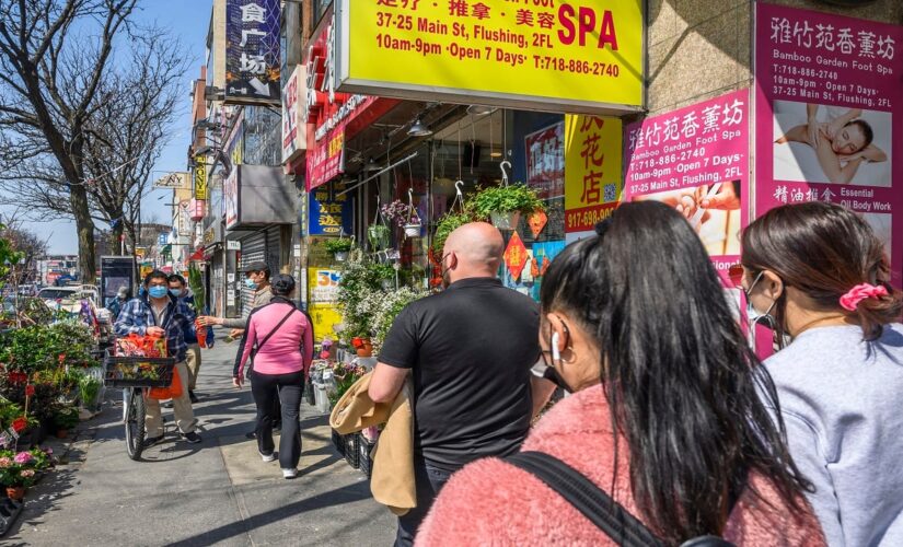 Woman covers Lyft, Uber rides to help Asian residents in New Yorkers get home safely