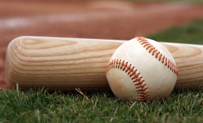Texas Tech baseball broadcaster stuns with bare hand foul ball catch: ‘My hand hurts so bad right now’