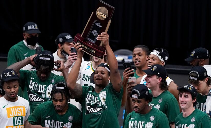 NCAA Men’s Basketball Final Four will feature father-son coaching matchup