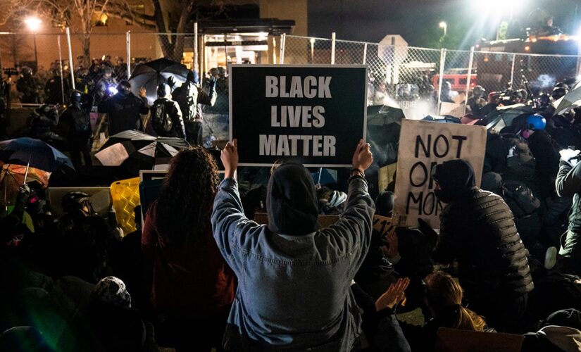 LIVE UPDATES: Police, rioters clash in Minnesota; 24 arrested