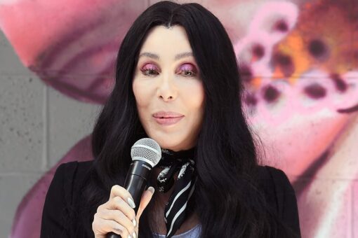 Cher apologizes for George Floyd tweet that caused controversy