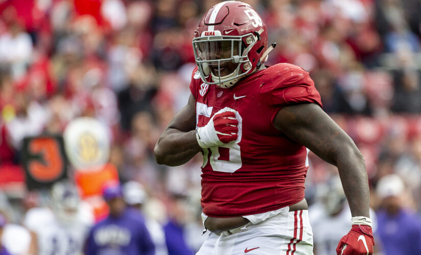 NFL Draft: Jaguars pick first on second day