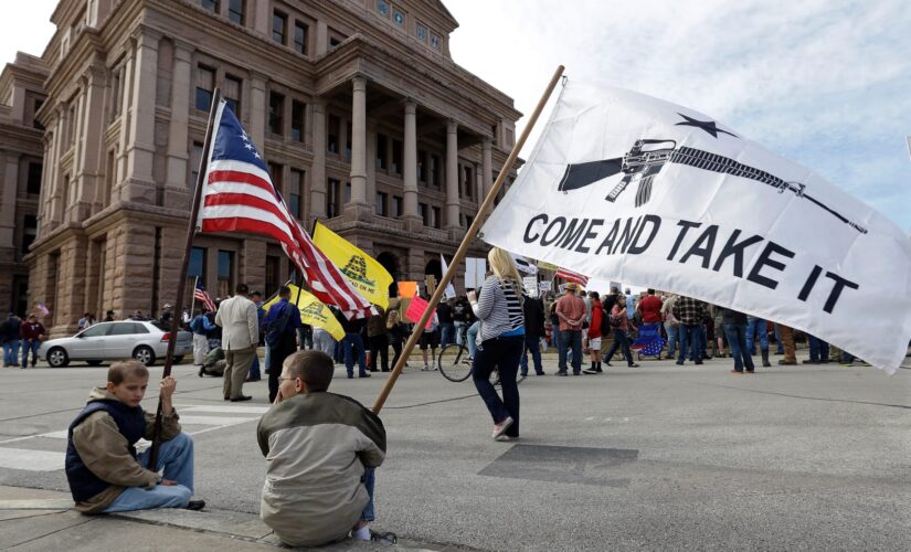 Texas House moves forward with no-permit carry bill