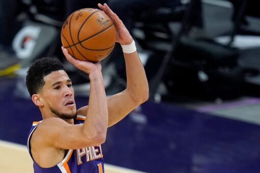 Booker scores season-high 45, Suns beat Bulls 121-116