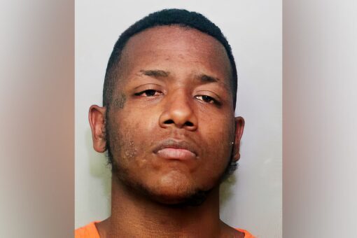Florida burglary suspect held down by neighbors until cops arrive, police say