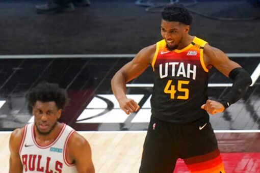 Jazz beat Bulls for record 21st straight at home