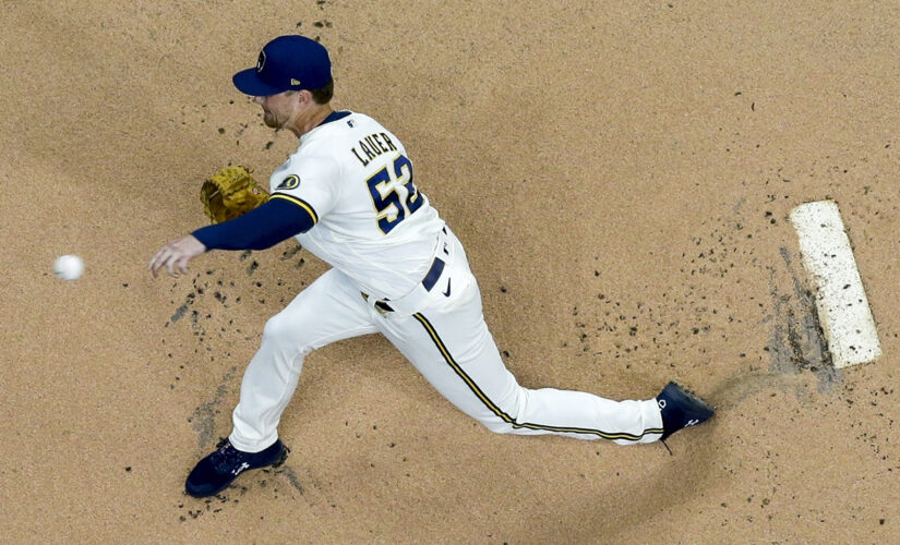 Shaw, Lauer lead Brewers past Bauer, Dodgers 2-1