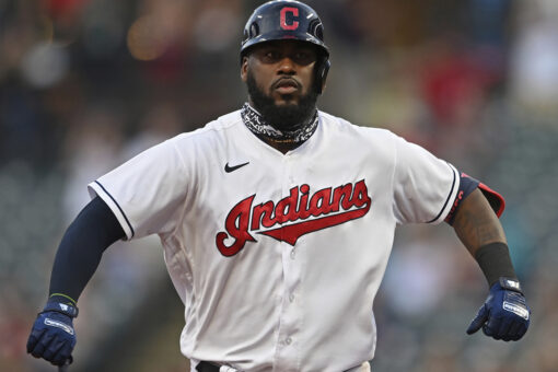 Reyes homers twice as Indians hand slumping Twins 7-4 loss