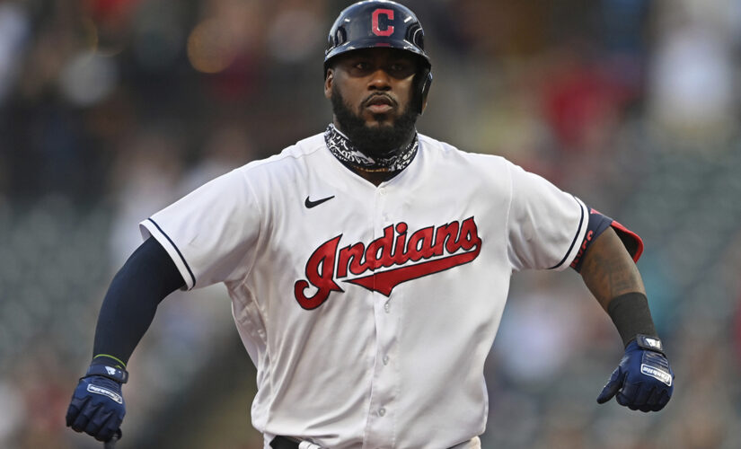 Reyes homers twice as Indians hand slumping Twins 7-4 loss