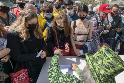 Free beer and rides: Incentives are added to vaccine drive