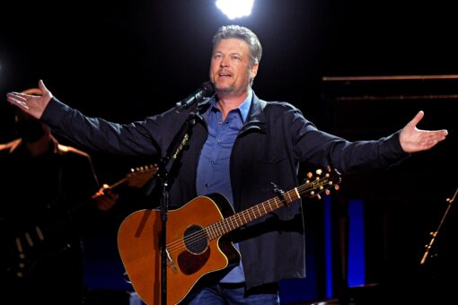 2021 ACMs sees Blake Shelton perform first No. 1 hit ‘Austin’ 20 years later