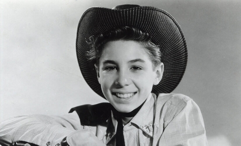 ‘The Rifleman’ star Johnny Crawford dead at 75