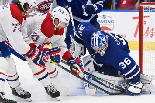 Campbell wins Toronto-record 10th straight, Maple Leafs roll