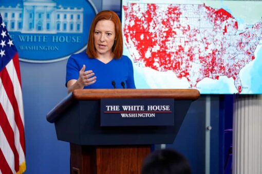 Psaki snaps when asked why VP Harris had time to visit Chicago bakery but not border, ‘she got a snack’