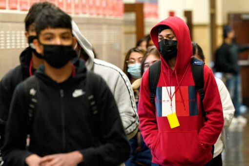 Coronavirus masks containing graphene should not be sold, Canadian health authorities say