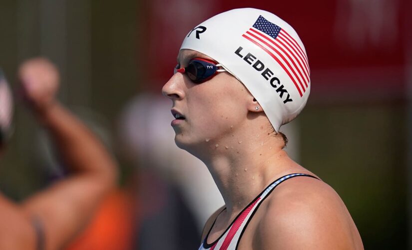 Ledecky dominates 1,500 freestyle at California meet