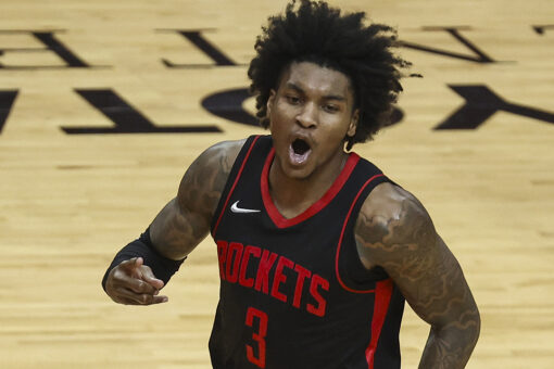 Porter scores 50, Rockets stun Bucks after Giannis exits