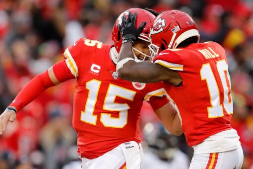 Chiefs stars issued unusual challenge from UFC fighter