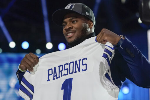 Cowboys’ Ezekiel Elliott delivers playful warning to newest rookie Micah Parsons