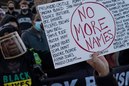 Riots, protests in Minnesota, Chicago, elsewhere in reaction to police shootings