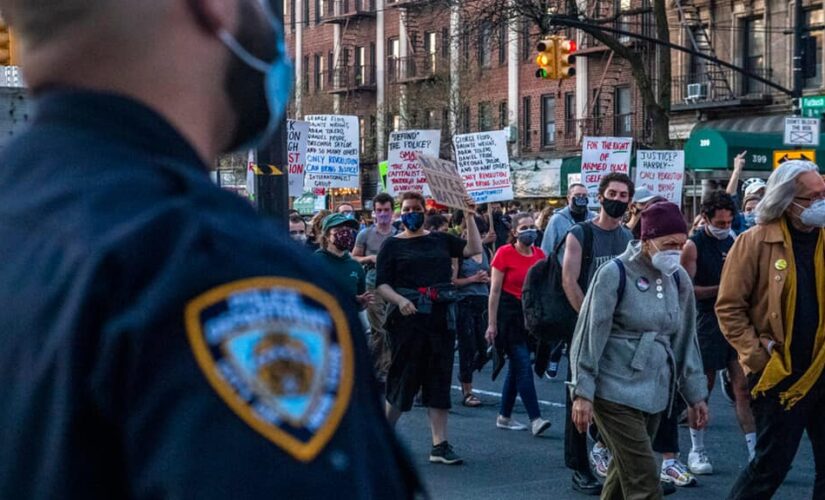 New York BLM protesters heckle taqueria diners: ‘Stay the f— out of New York’